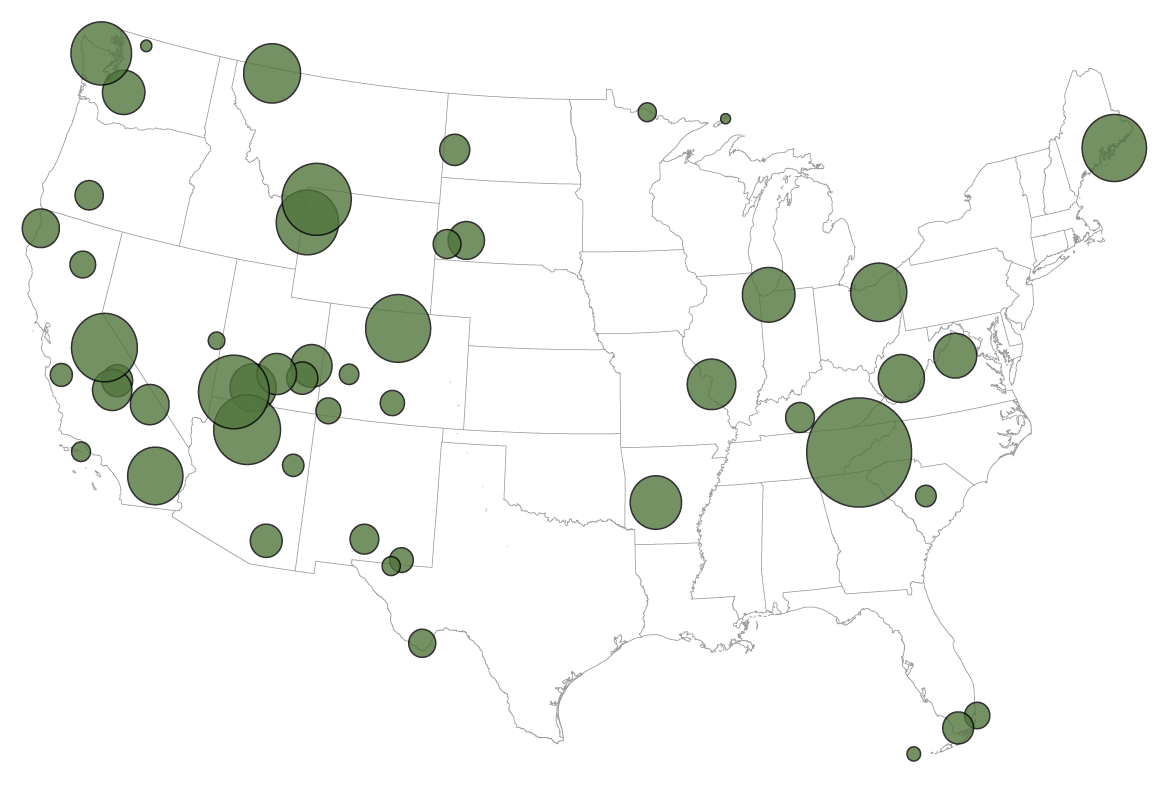 Map of All U.S. National Parks in the Continental U.S with green dot size determined by Number of Recreational Visitors.